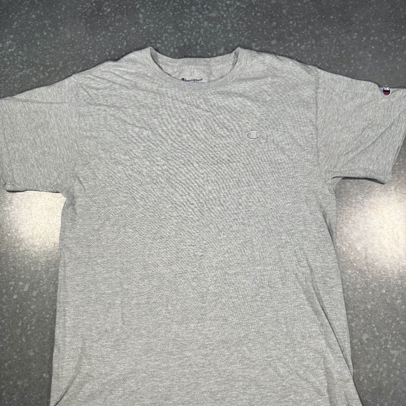 Champion Men's T-shirt - Size Medium - Picture 1 of 7